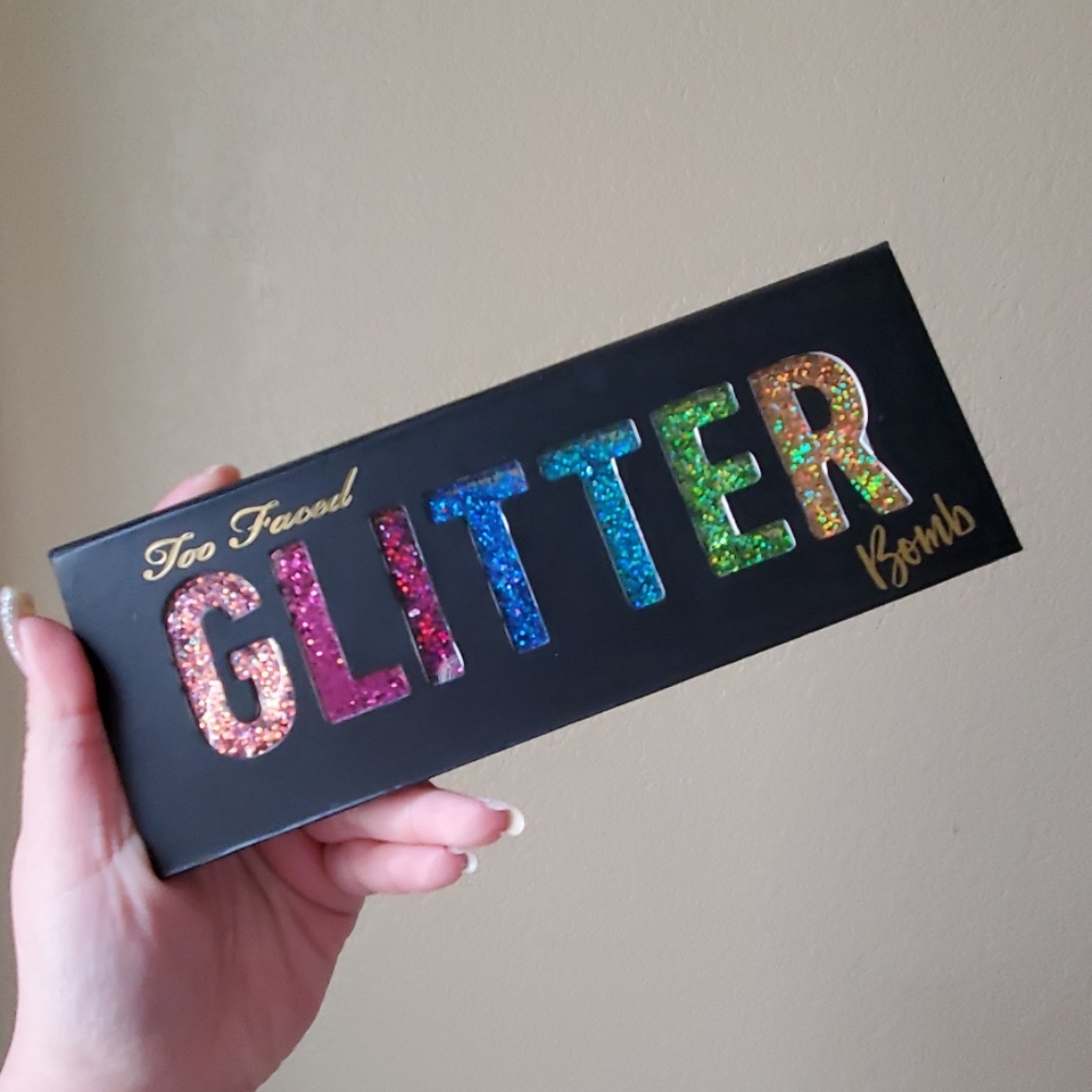 Too Faced Glitter Bomb Palette